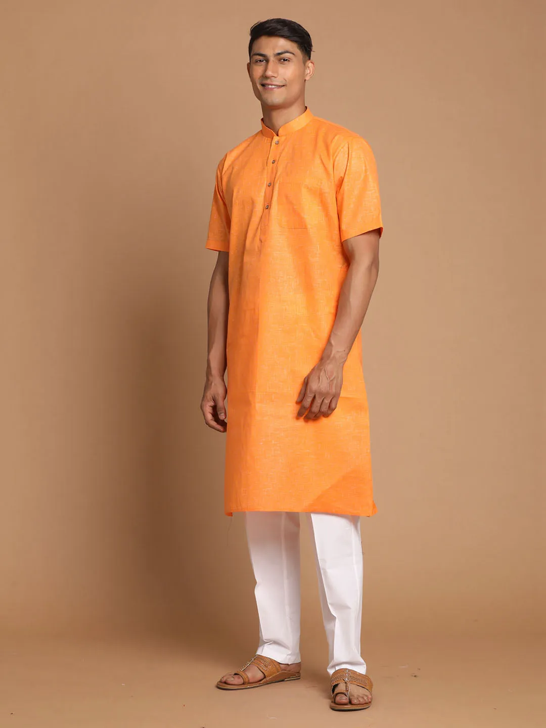 VM By VASTRAMAY Men's Orange Cotton Blend Solid Kurta